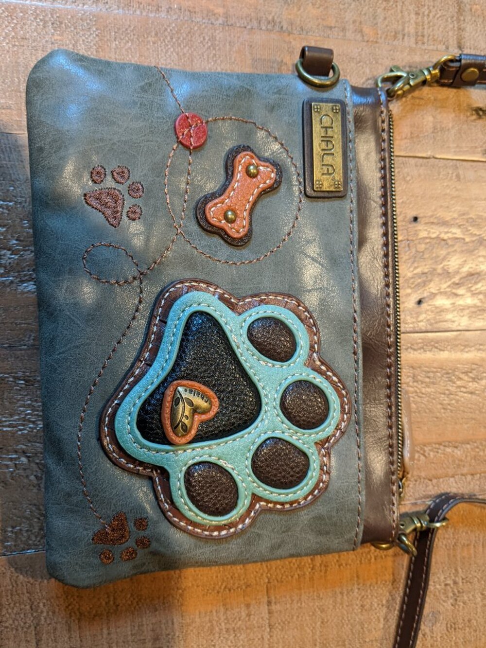 Chala crossbody
